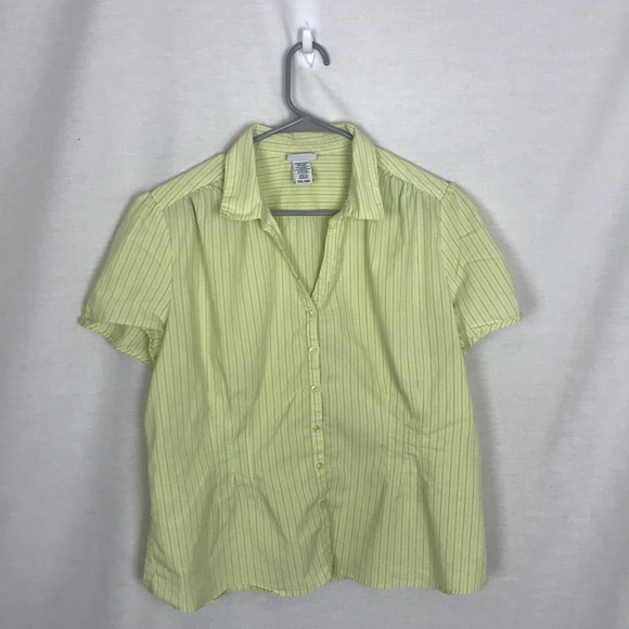 Jaclyn Smith Tops - 3/30 Jaclyn smith button down blouse